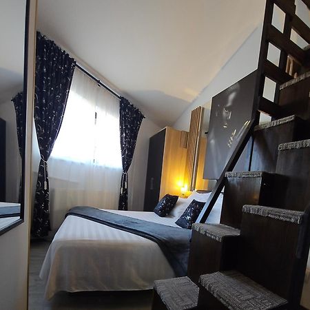 Theline Hotel Bucharest Exterior photo