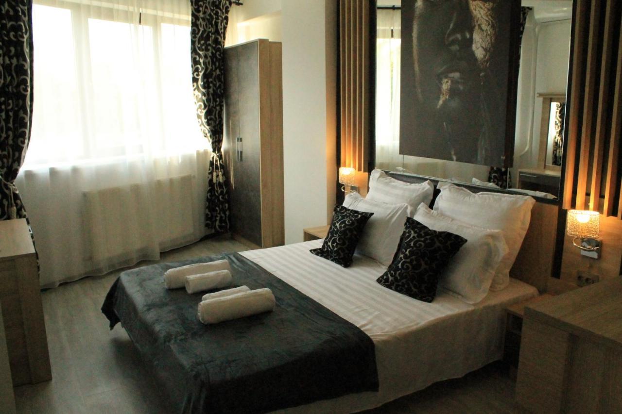 Theline Hotel Bucharest Exterior photo