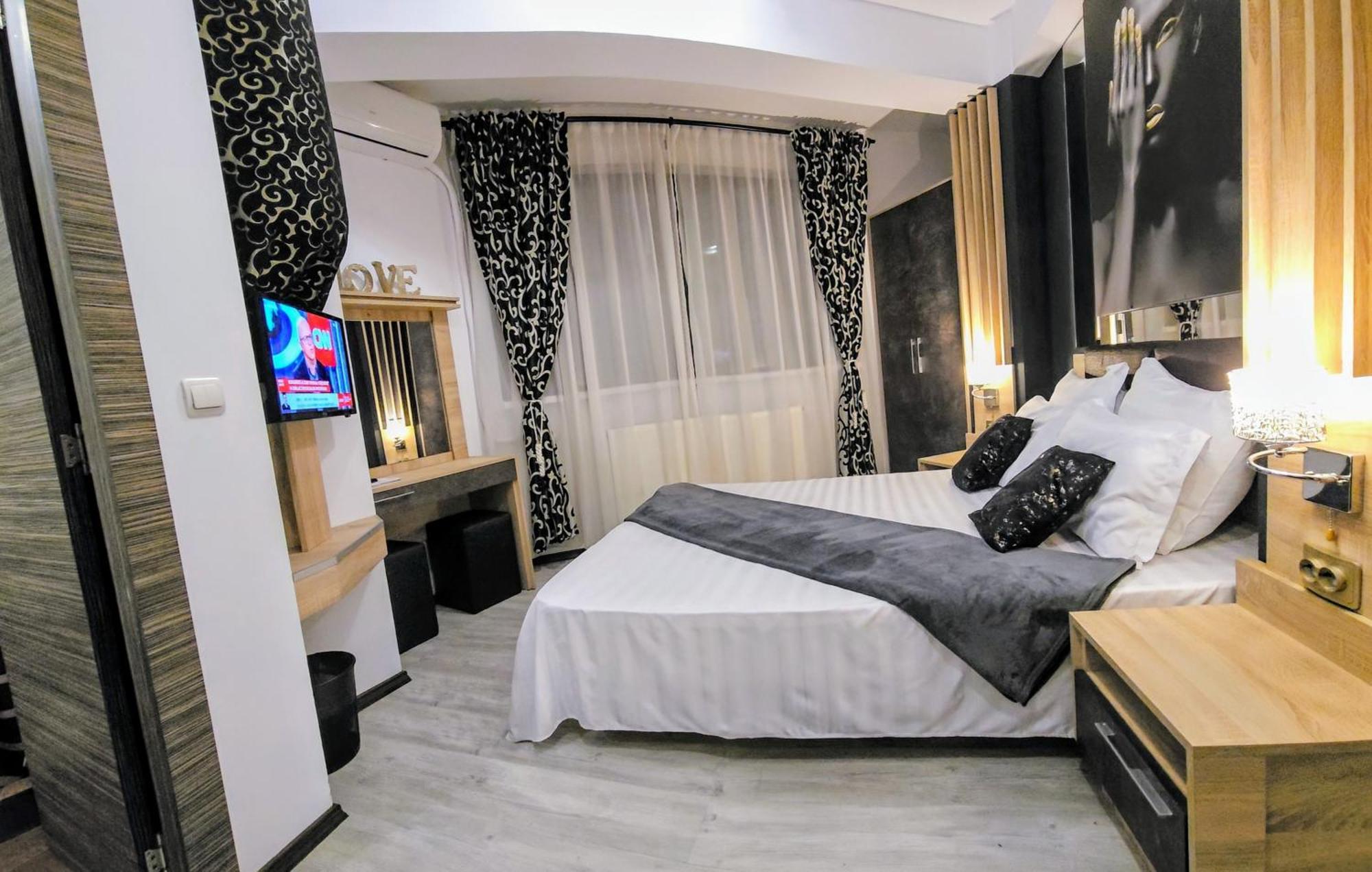 Theline Hotel Bucharest Exterior photo